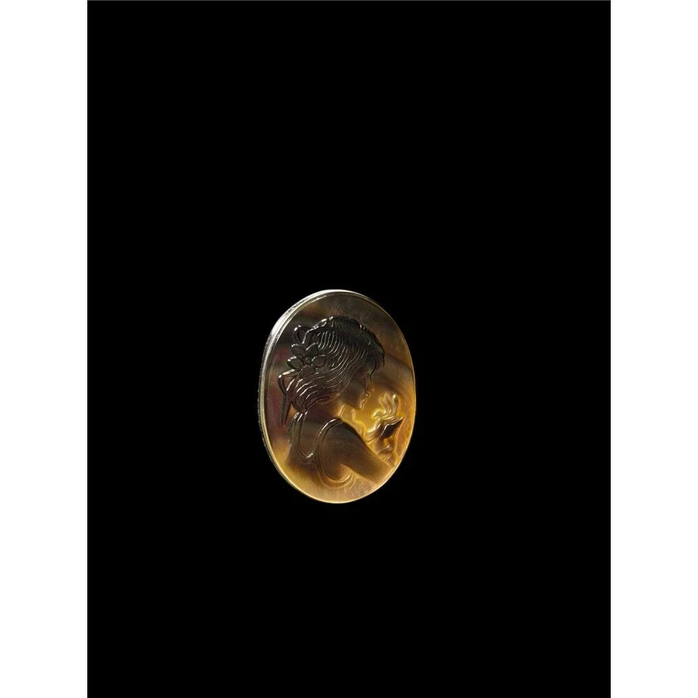 Unique Natural Cameo Shell Ring 925Sterling Silver Size 7.5 & 12 gram
